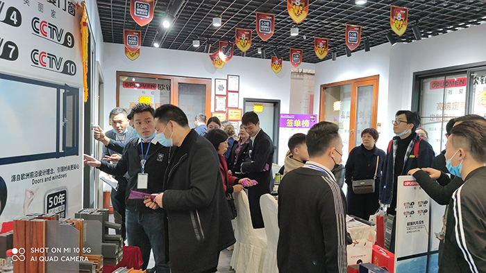 广东佛山比拟着名的门窗品牌有哪些？